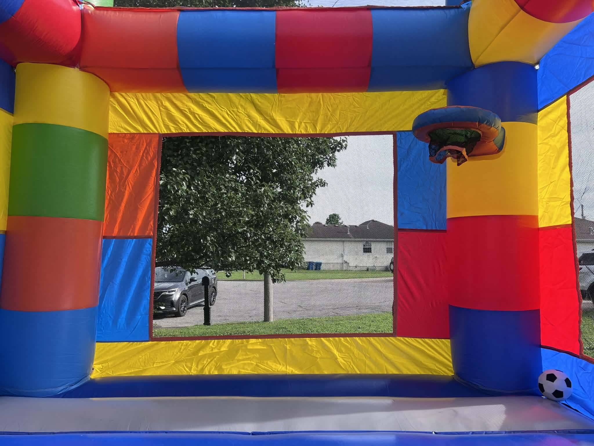 Bounce house and obstacle course party rental